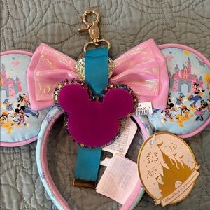 Disney Mickey Mouse Ears Holder-Ears not included!!!
